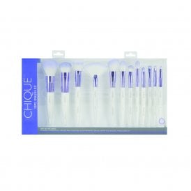 Chique Studio 12pc Deluxe KitPowder Brush, Complexion Brush, Stippler Brush, Fan Brush, Contour Brush, Glow Brush, Shadow Brush, Crease Brush, Smoky Eye Brush, Smudge Brush, Angle Liner Brush, Lip Brush