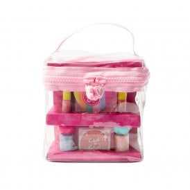 Chit Chat Glam On The Go Gift SetBag, 3 x 1.1ml Lip Glosses, 4g Lip Balm, 3.8ml Mascara, 3 x 4ml Water Based Nail Varnishes, Toe Separator, Nail File, Mirror, 2 x Eyeshadow Palettes, 3g Blusher