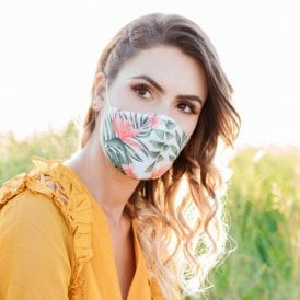 Easy Diamond Reusable Mask Touches of Pink Linen Medium