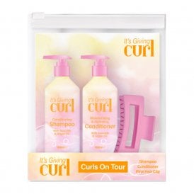 Its Giving Curl Curls On Tour Discovery Travel Set100ml Shampoo, 100ml Conditioner, Pink Claw Clip, Clear Travel Bag