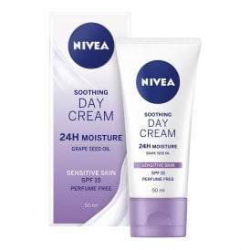 Nivea Soothing Day Cream For Sensitive Skin Spf15 50ml